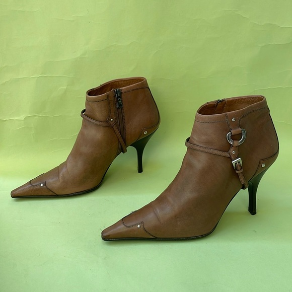 Vintage tan/silver Prada distressed leather booties - Picture 2 of 16